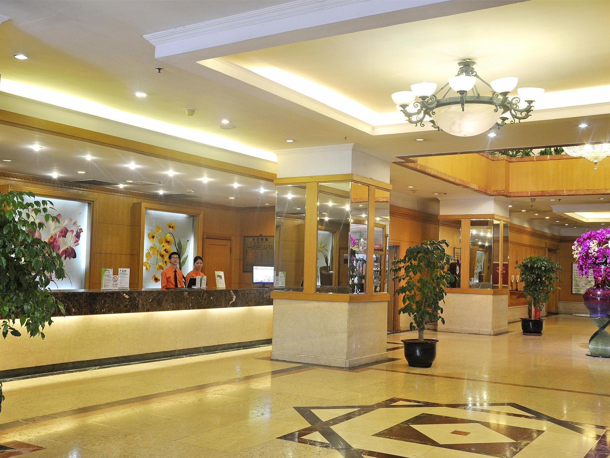 Garden City Hotel Chengdú Exterior foto