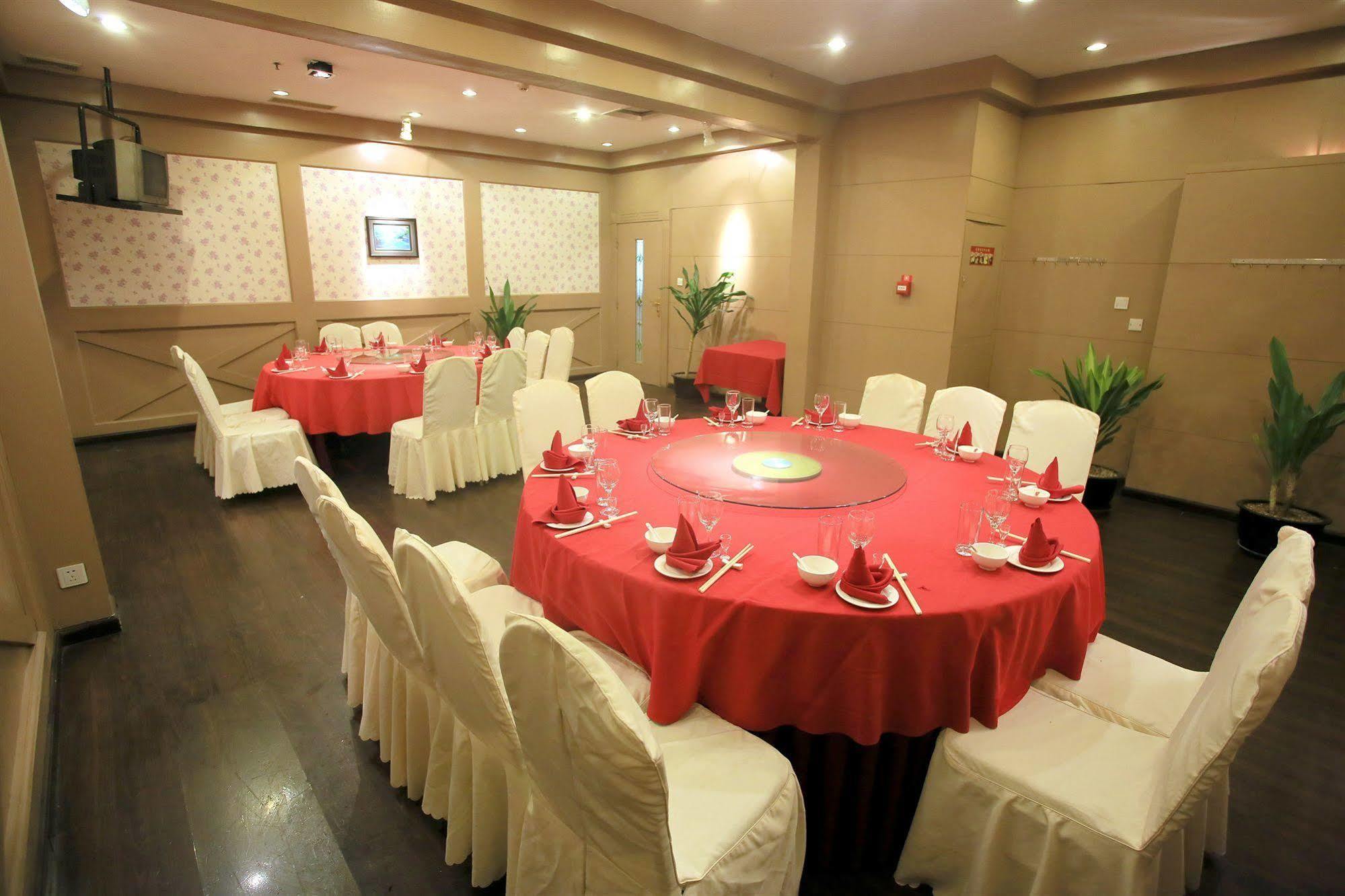 Garden City Hotel Chengdú Exterior foto